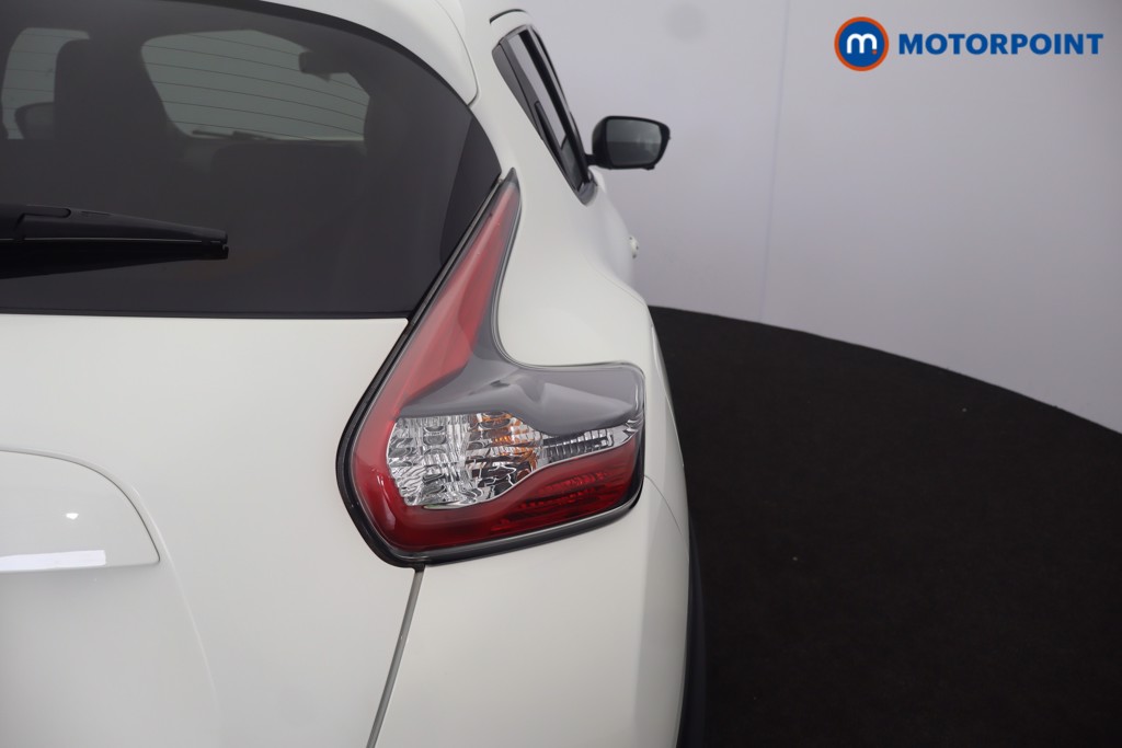 Nissan Juke Tekna Manual Petrol SUV - Stock Number (1644218) - 39th supplementary image