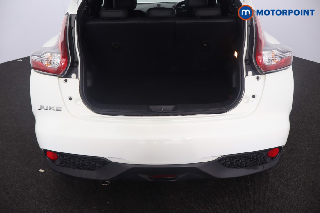 Nissan Juke Tekna Manual Petrol SUV - Stock Number (1644218) - 42nd supplementary image