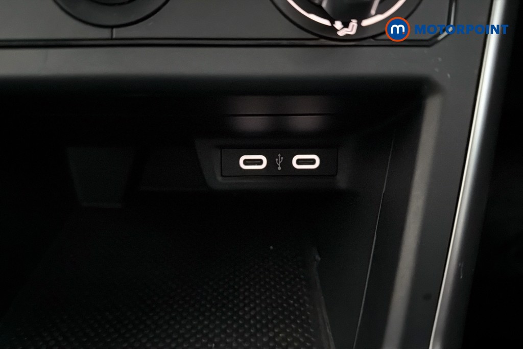 Volkswagen Polo Life Manual Petrol Hatchback - Stock Number (1644275) - 17th supplementary image
