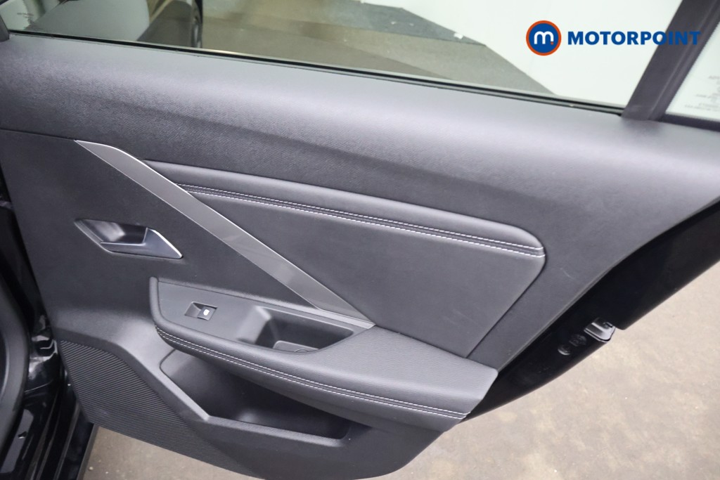Vauxhall Astra GS Manual Petrol Hatchback - Stock Number (1644430) - 16th supplementary image