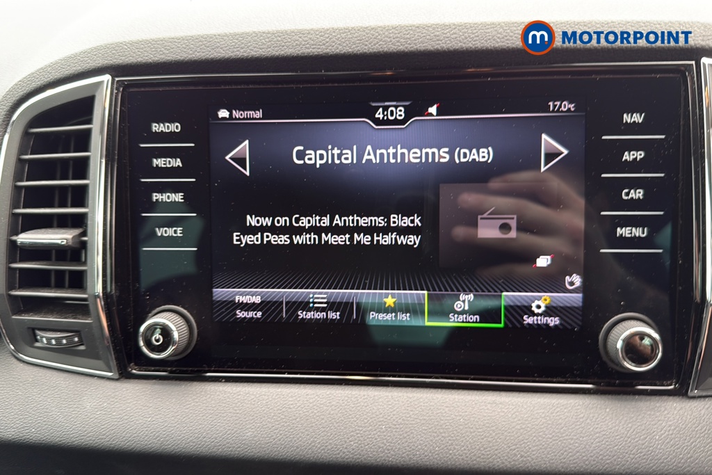 Skoda Karoq Se L Automatic Petrol SUV - Stock Number (1644455) - 8th supplementary image