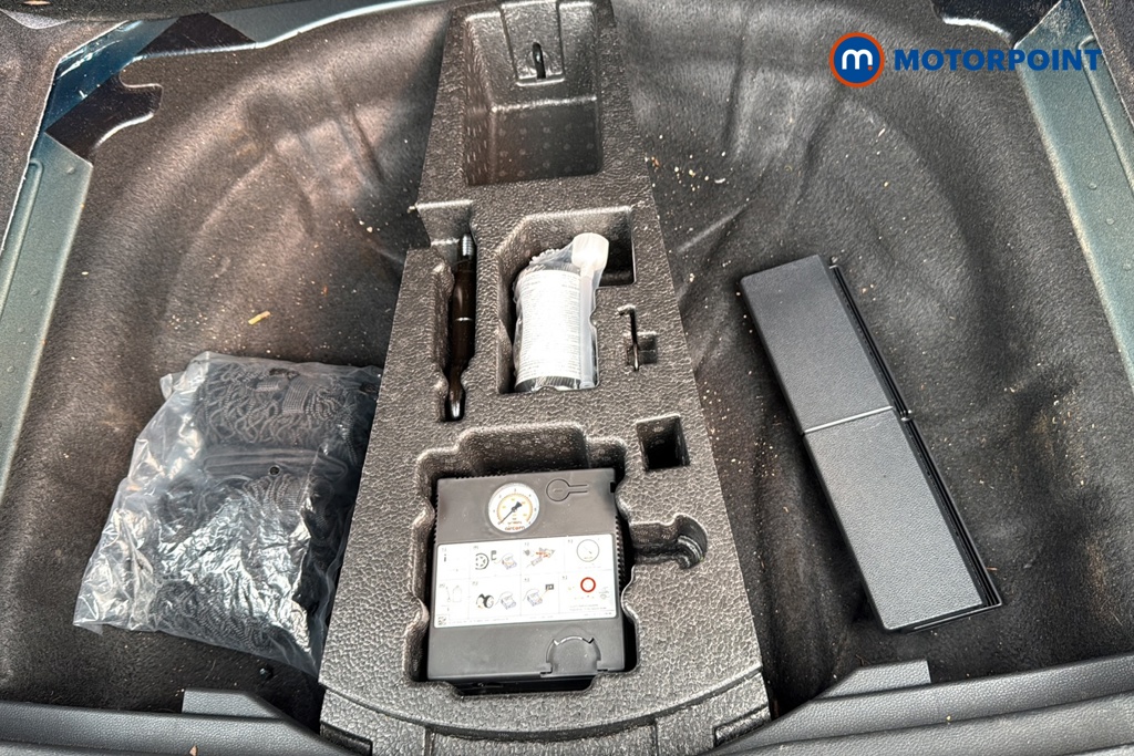 Skoda Karoq Se L Automatic Petrol SUV - Stock Number (1644455) - 33rd supplementary image