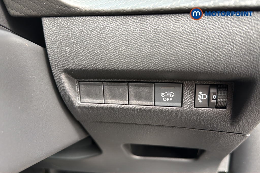 Peugeot 2008 Allure Manual Petrol SUV - Stock Number (1644490) - 11th supplementary image