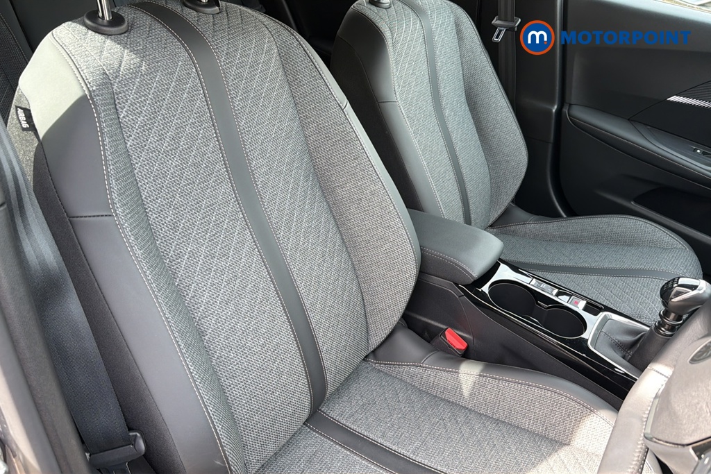 Peugeot 2008 Allure Manual Petrol SUV - Stock Number (1644490) - 22nd supplementary image
