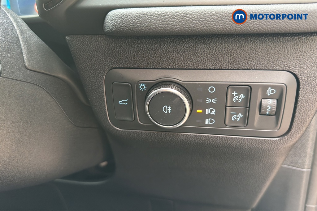 Ford Kuga St-Line Automatic Petrol-Electric Hybrid SUV - Stock Number (1644504) - 11th supplementary image