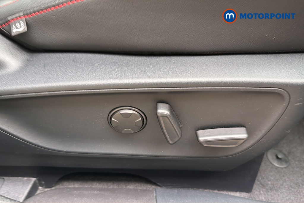 Ford Kuga St-Line Automatic Petrol-Electric Hybrid SUV - Stock Number (1644504) - 23rd supplementary image
