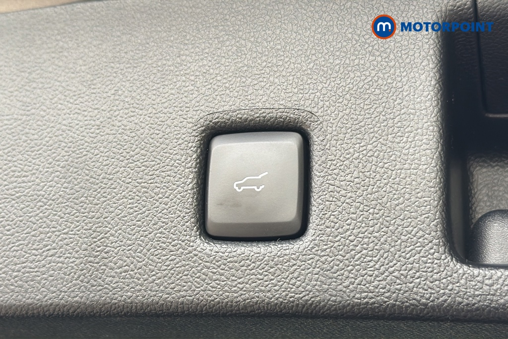 Ford Kuga St-Line Automatic Petrol-Electric Hybrid SUV - Stock Number (1644504) - 35th supplementary image