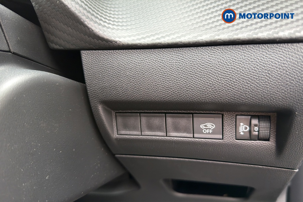 Peugeot 2008 Allure Manual Petrol SUV - Stock Number (1644826) - 11th supplementary image