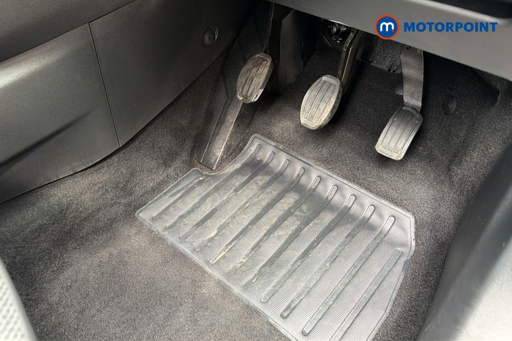 Peugeot 2008 Allure Manual Petrol SUV - Stock Number (1644826) - 24th supplementary image
