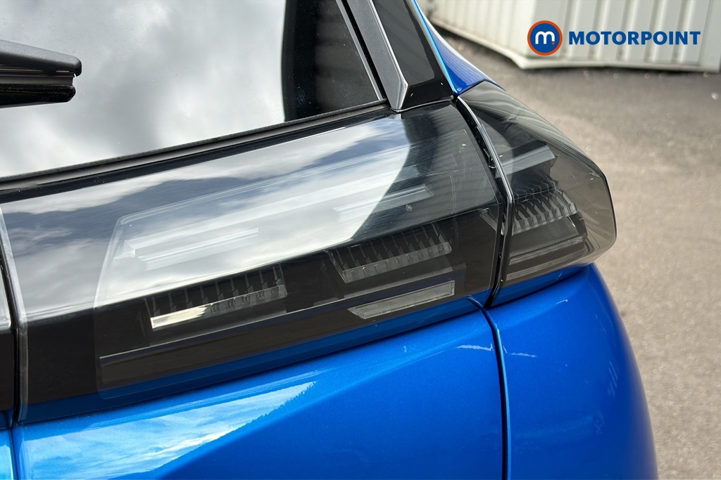 Peugeot 2008 Allure Manual Petrol SUV - Stock Number (1644826) - 36th supplementary image