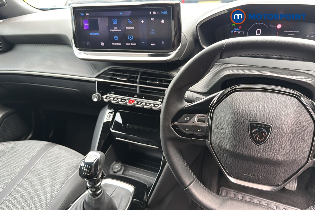 Peugeot 2008 Allure Manual Petrol SUV - Stock Number (1644826) - 1st supplementary image