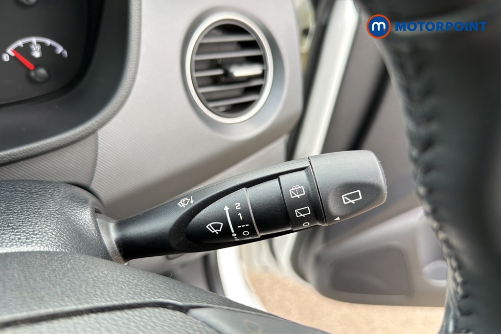 Hyundai I10 Play Manual Petrol Hatchback - Stock Number (1644857) - 6th supplementary image