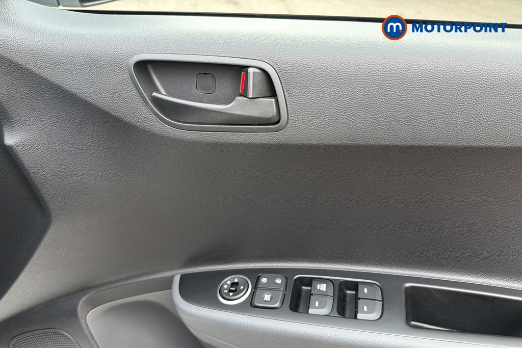 Hyundai I10 Play Manual Petrol Hatchback - Stock Number (1644857) - 19th supplementary image