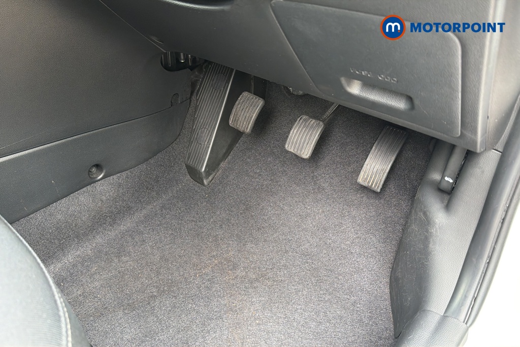 Hyundai I10 Play Manual Petrol Hatchback - Stock Number (1644857) - 24th supplementary image
