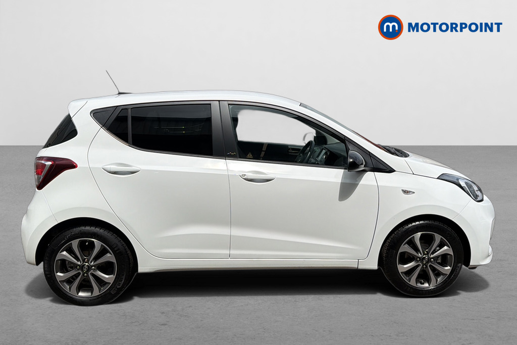 Hyundai I10 Play Manual Petrol Hatchback - Stock Number (1644857) - Passenger side
