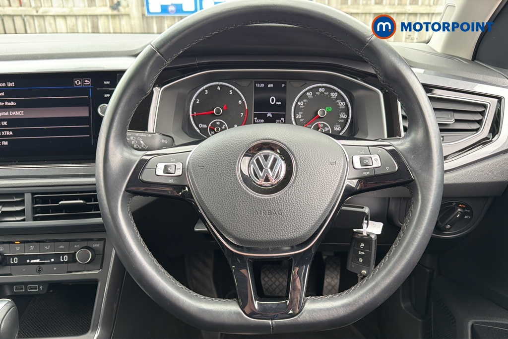 Volkswagen Polo SEL Automatic Petrol Hatchback - Stock Number (1645545) - 2nd supplementary image