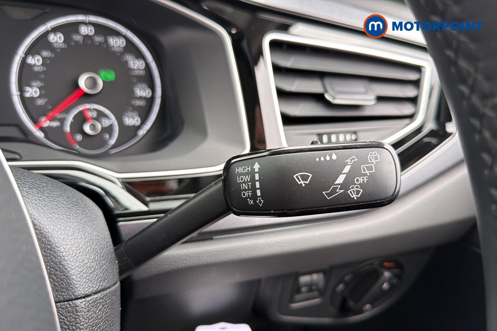 Volkswagen Polo SEL Automatic Petrol Hatchback - Stock Number (1645545) - 6th supplementary image