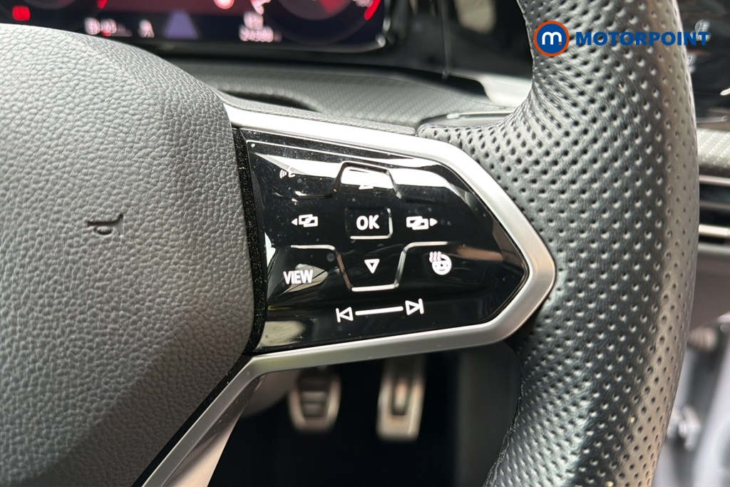 Volkswagen Golf R-Line Manual Petrol Hatchback - Stock Number (1645604) - 3rd supplementary image