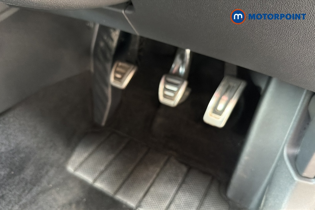 Volkswagen Golf R-Line Manual Petrol Hatchback - Stock Number (1645604) - 24th supplementary image