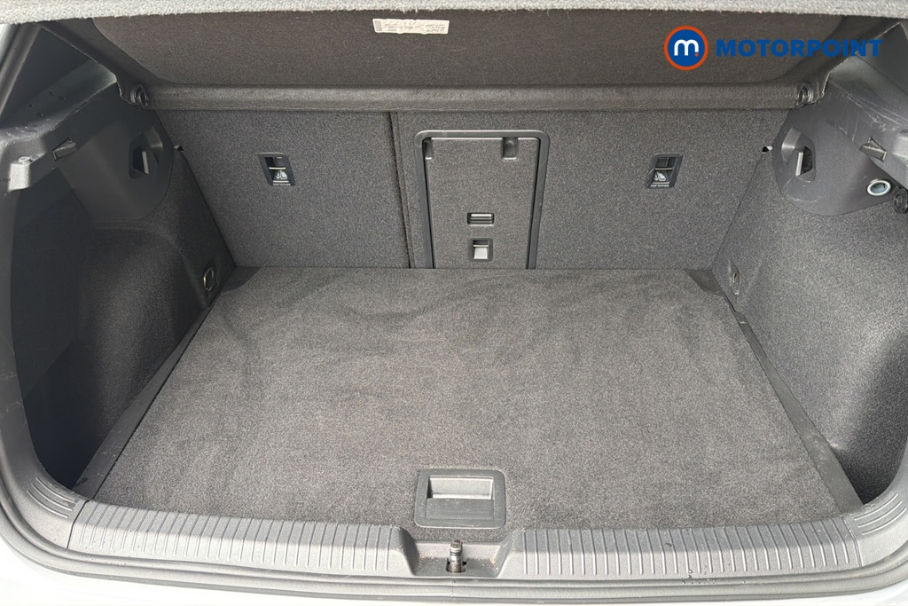 Volkswagen Golf R-Line Manual Petrol Hatchback - Stock Number (1645604) - 30th supplementary image