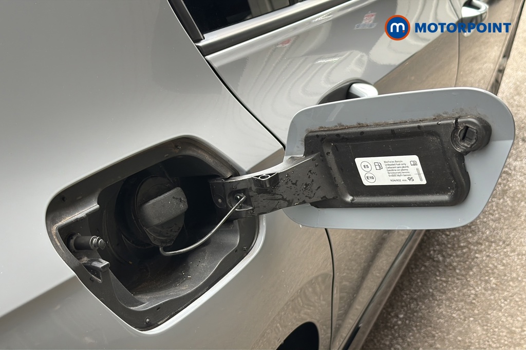 Volkswagen Golf R-Line Manual Petrol Hatchback - Stock Number (1645604) - 41st supplementary image