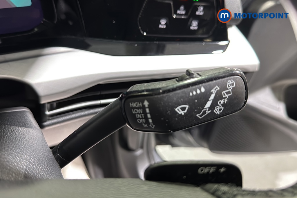 Volkswagen Golf Life Automatic Petrol Hatchback - Stock Number (1645777) - 6th supplementary image
