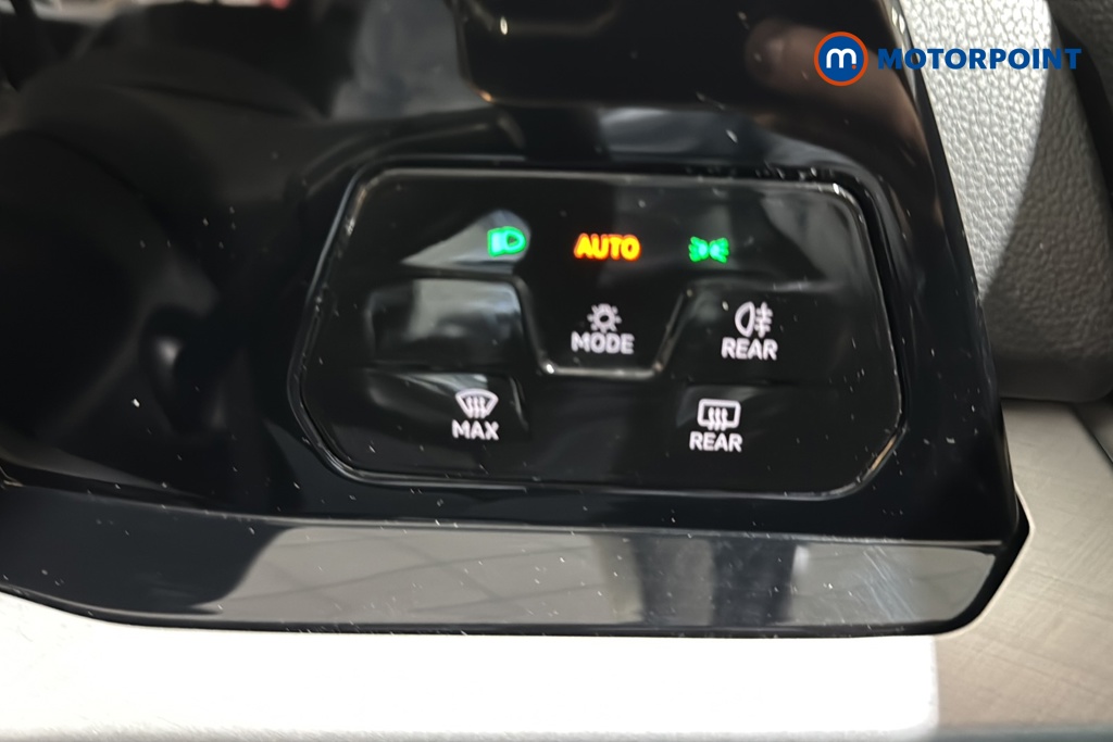 Volkswagen Golf Life Automatic Petrol Hatchback - Stock Number (1645777) - 11th supplementary image