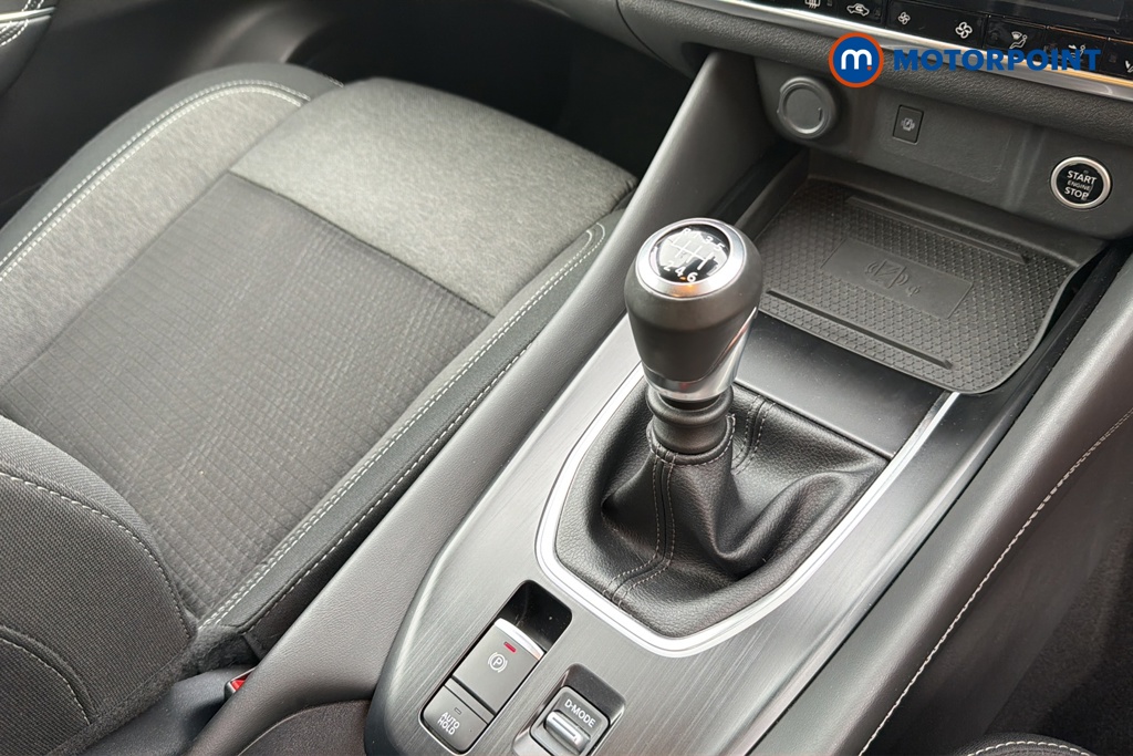 Nissan Qashqai N-Connecta Manual Petrol SUV - Stock Number (1646192) - 15th supplementary image