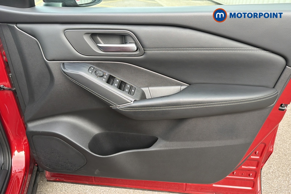 Nissan Qashqai N-Connecta Manual Petrol SUV - Stock Number (1646192) - 18th supplementary image