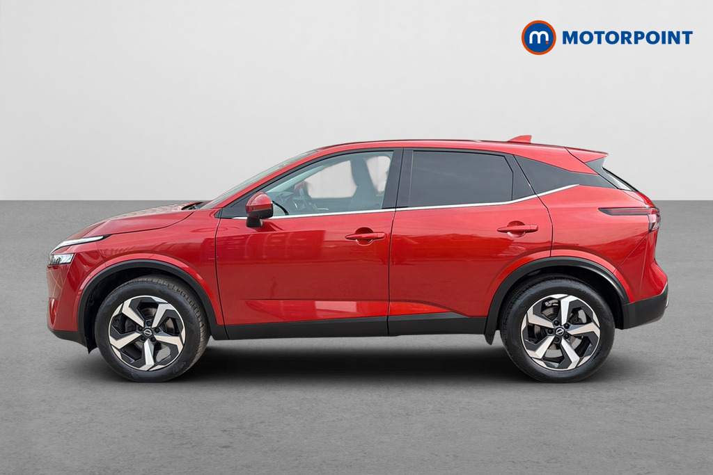 Nissan Qashqai N-Connecta Manual Petrol SUV - Stock Number (1646192) - Drivers side