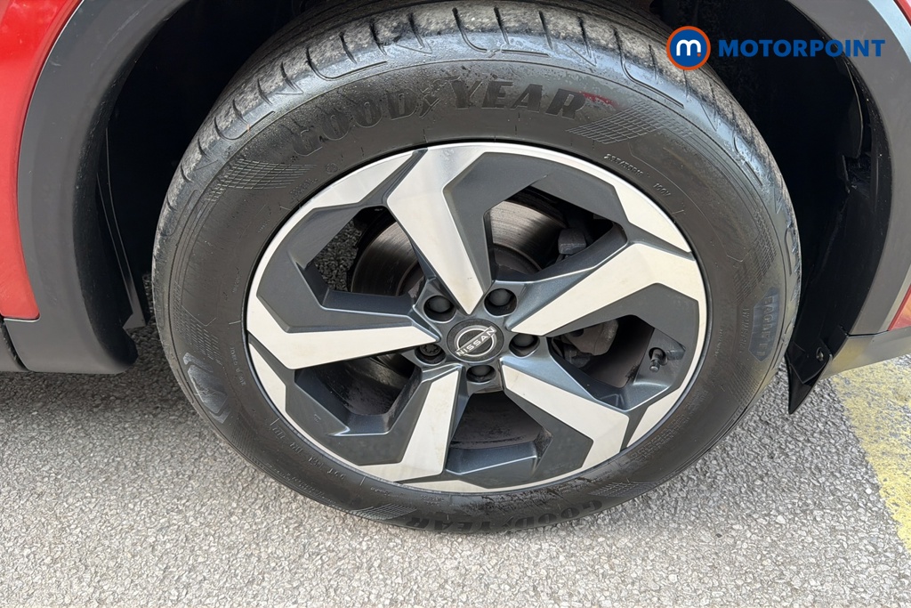 Nissan Qashqai N-Connecta Manual Petrol SUV - Stock Number (1646192) - 47th supplementary image