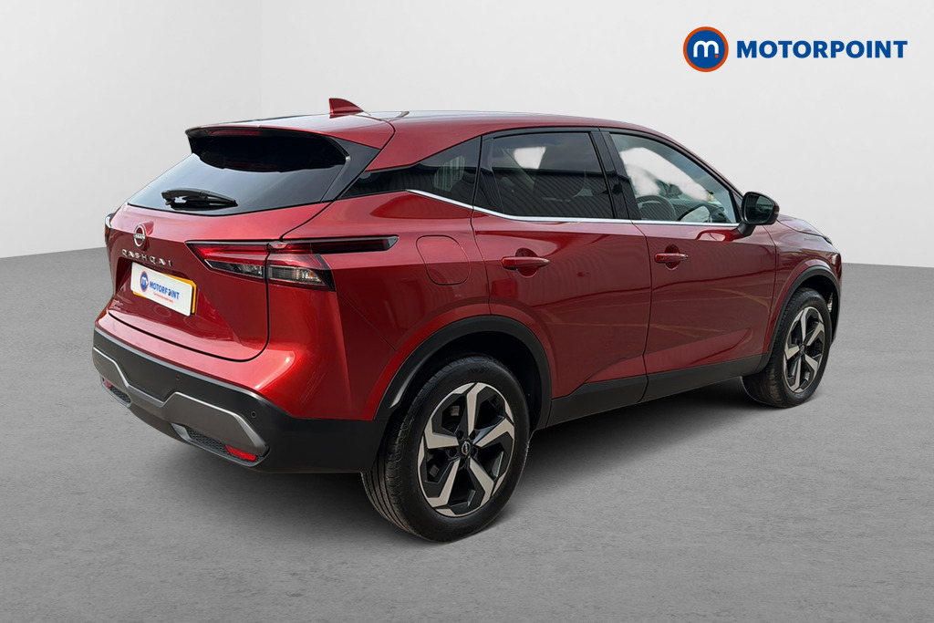 Nissan Qashqai N-Connecta Manual Petrol SUV - Stock Number (1646192) - Passenger side rear corner