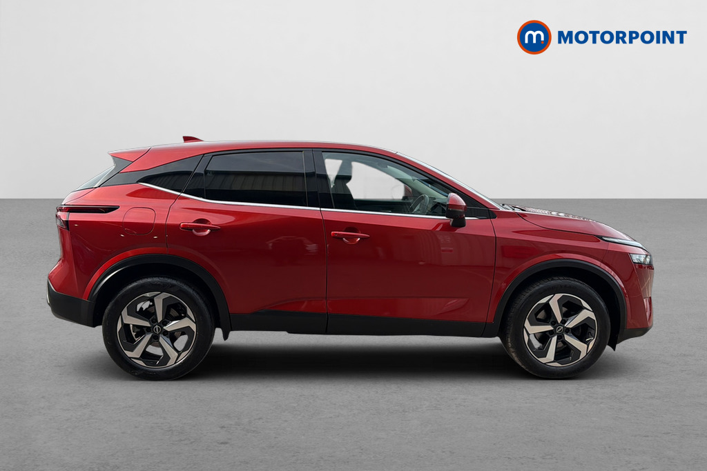 Nissan Qashqai N-Connecta Manual Petrol SUV - Stock Number (1646192) - Passenger side