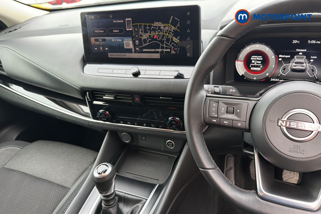 Nissan Qashqai N-Connecta Manual Petrol SUV - Stock Number (1646192) - 1st supplementary image