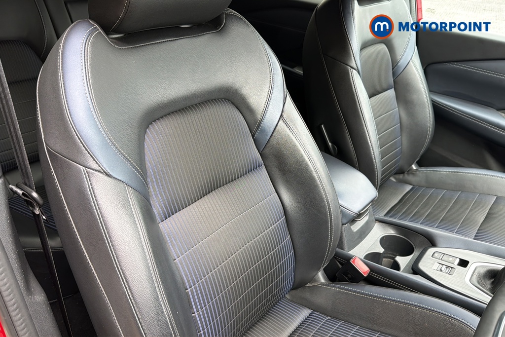 Nissan Qashqai Tekna Manual Petrol SUV - Stock Number (1646197) - 20th supplementary image