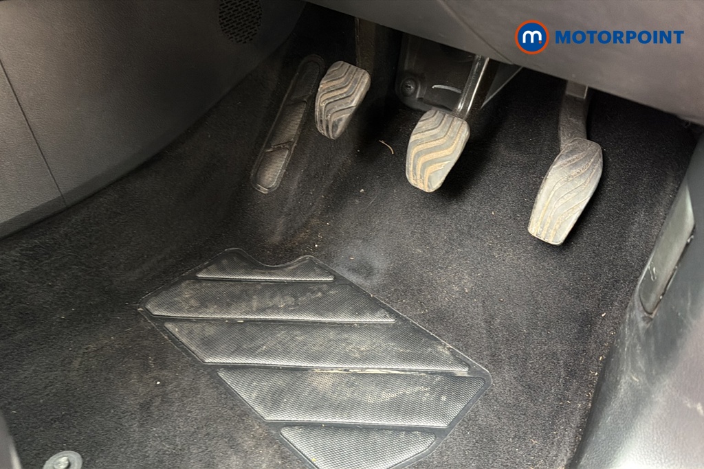 Nissan Qashqai Tekna Manual Petrol SUV - Stock Number (1646197) - 24th supplementary image