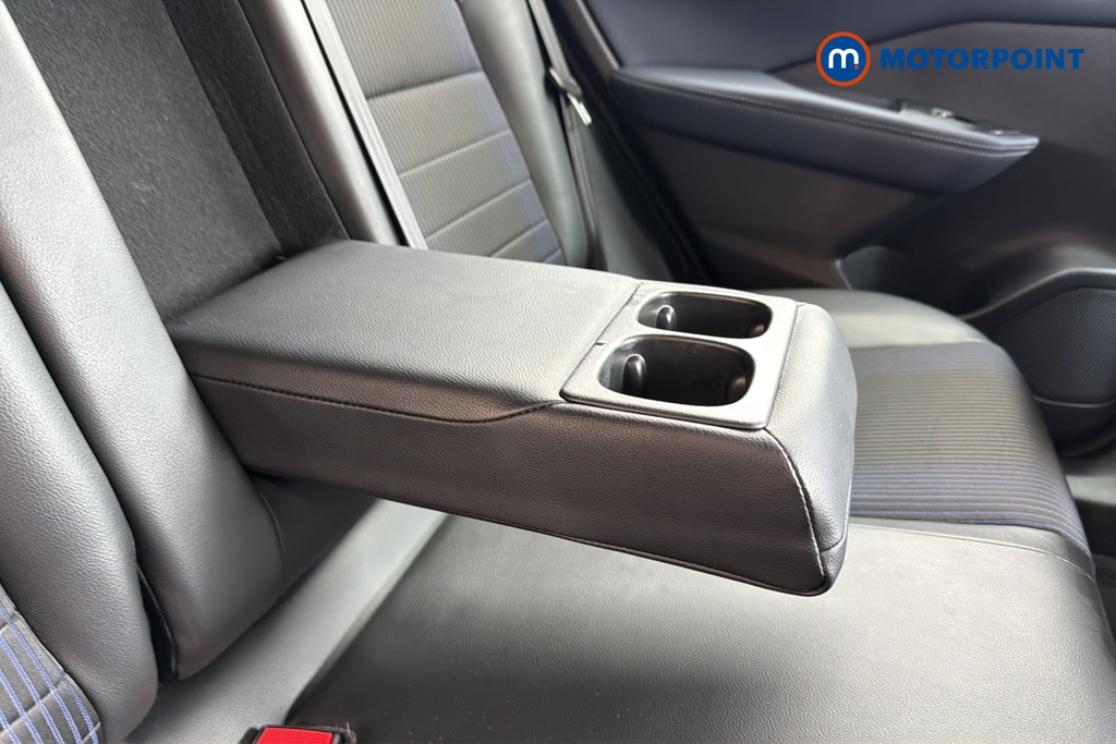 Nissan Qashqai Tekna Manual Petrol SUV - Stock Number (1646197) - 26th supplementary image