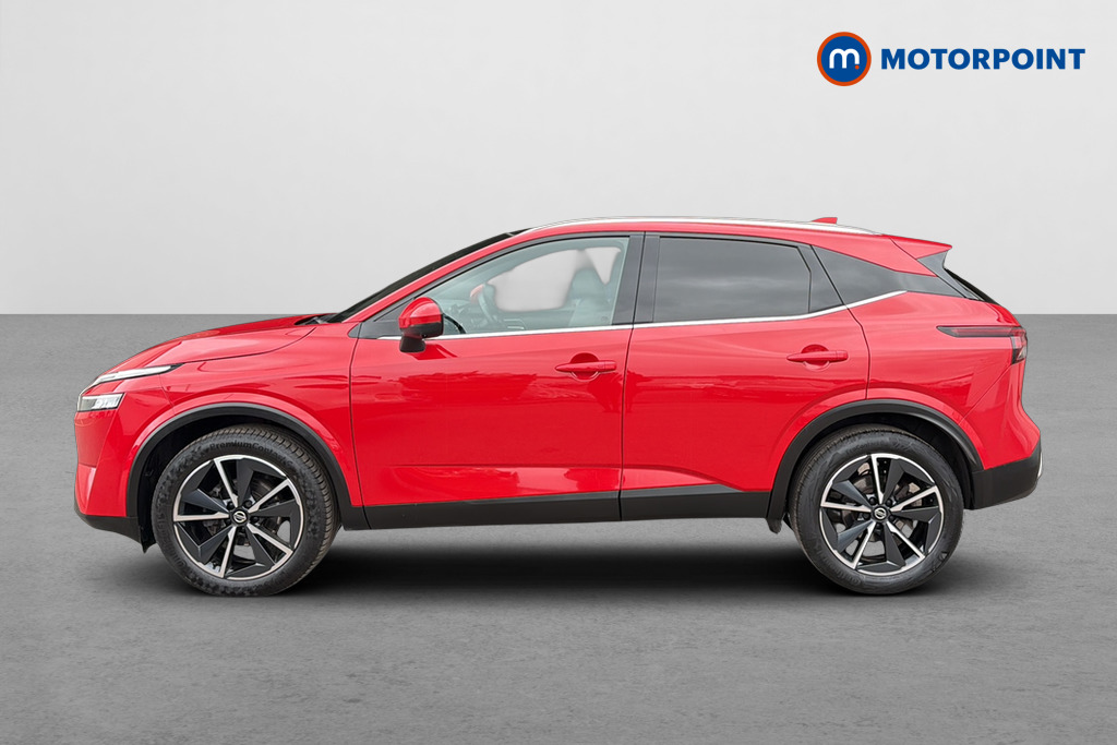 Nissan Qashqai Tekna Manual Petrol SUV - Stock Number (1646197) - Drivers side