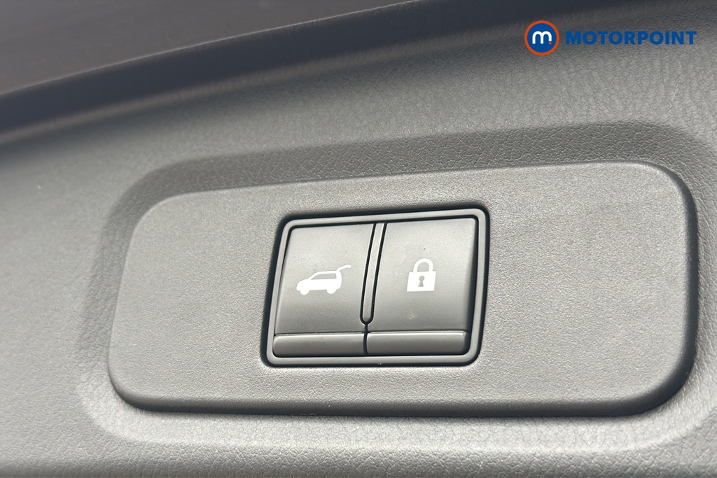 Nissan Qashqai Tekna Manual Petrol SUV - Stock Number (1646197) - 35th supplementary image