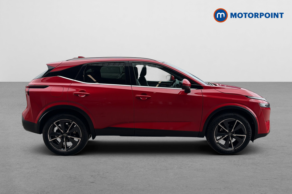 Nissan Qashqai Tekna Manual Petrol SUV - Stock Number (1646197) - Passenger side