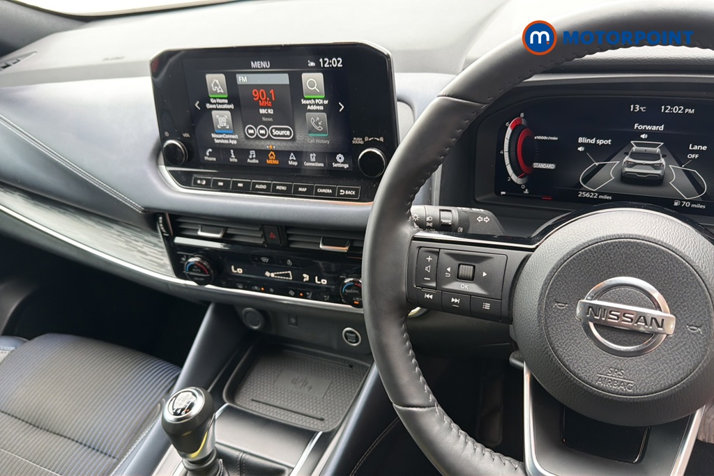 Nissan Qashqai Tekna Manual Petrol SUV - Stock Number (1646197) - 1st supplementary image