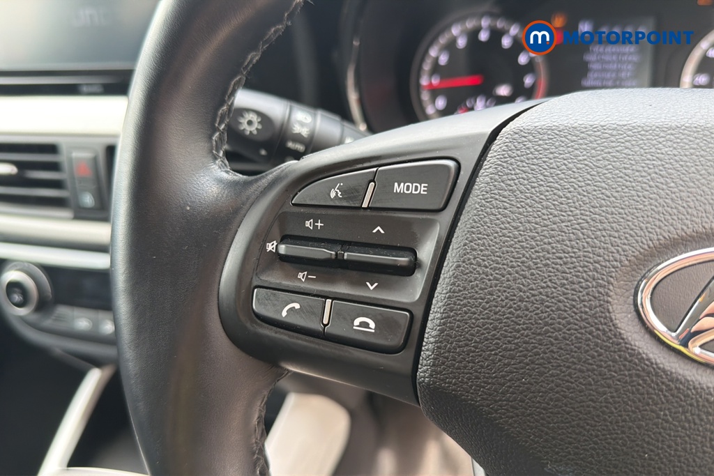 Hyundai I10 Premium Automatic Petrol Hatchback - Stock Number (1646429) - 4th supplementary image