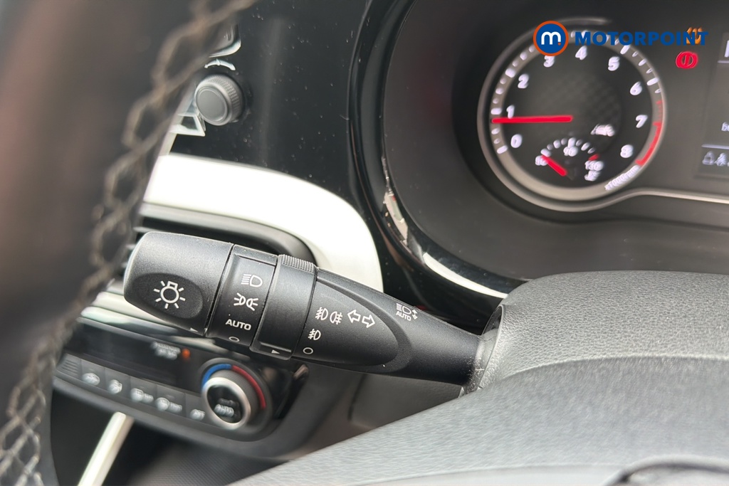 Hyundai I10 Premium Automatic Petrol Hatchback - Stock Number (1646429) - 5th supplementary image