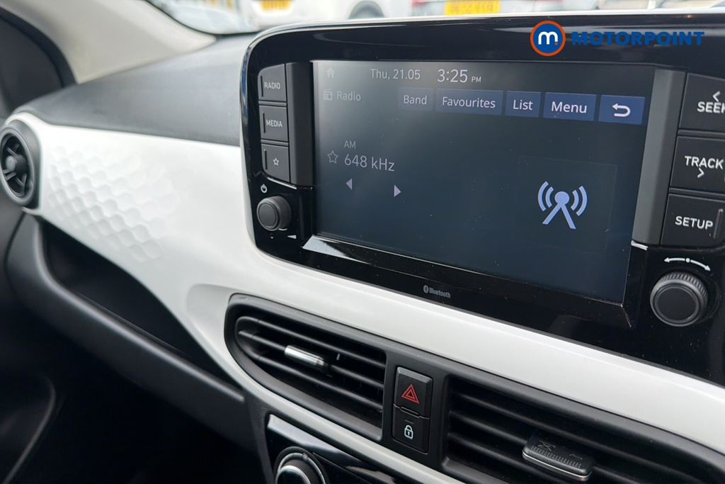 Hyundai I10 Premium Automatic Petrol Hatchback - Stock Number (1646429) - 8th supplementary image
