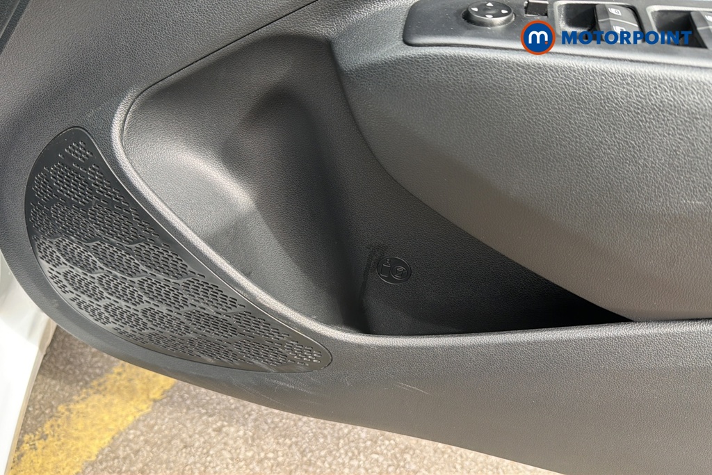 Hyundai I10 Premium Automatic Petrol Hatchback - Stock Number (1646429) - 21st supplementary image