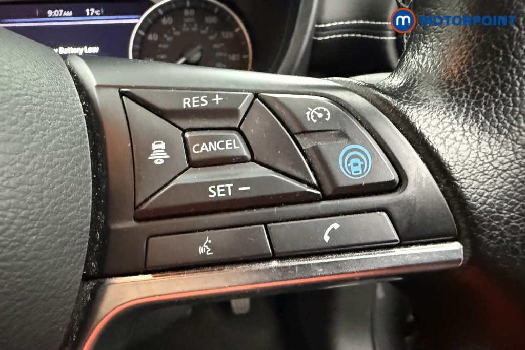 Nissan Juke Tekna Manual Petrol SUV - Stock Number (1627681) - 4th supplementary image