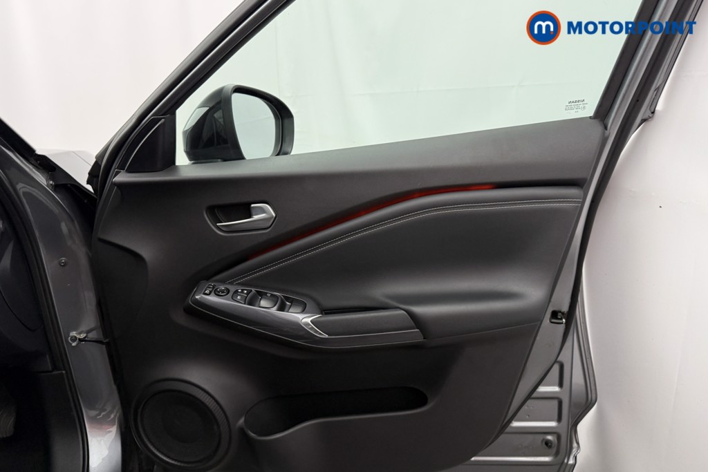 Nissan Juke Tekna Manual Petrol SUV - Stock Number (1627681) - 13th supplementary image