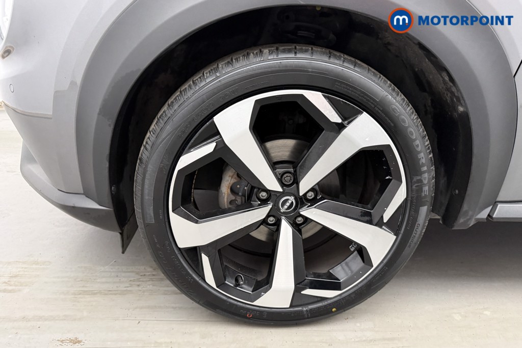 Nissan Juke Tekna Manual Petrol SUV - Stock Number (1627681) - 21st supplementary image