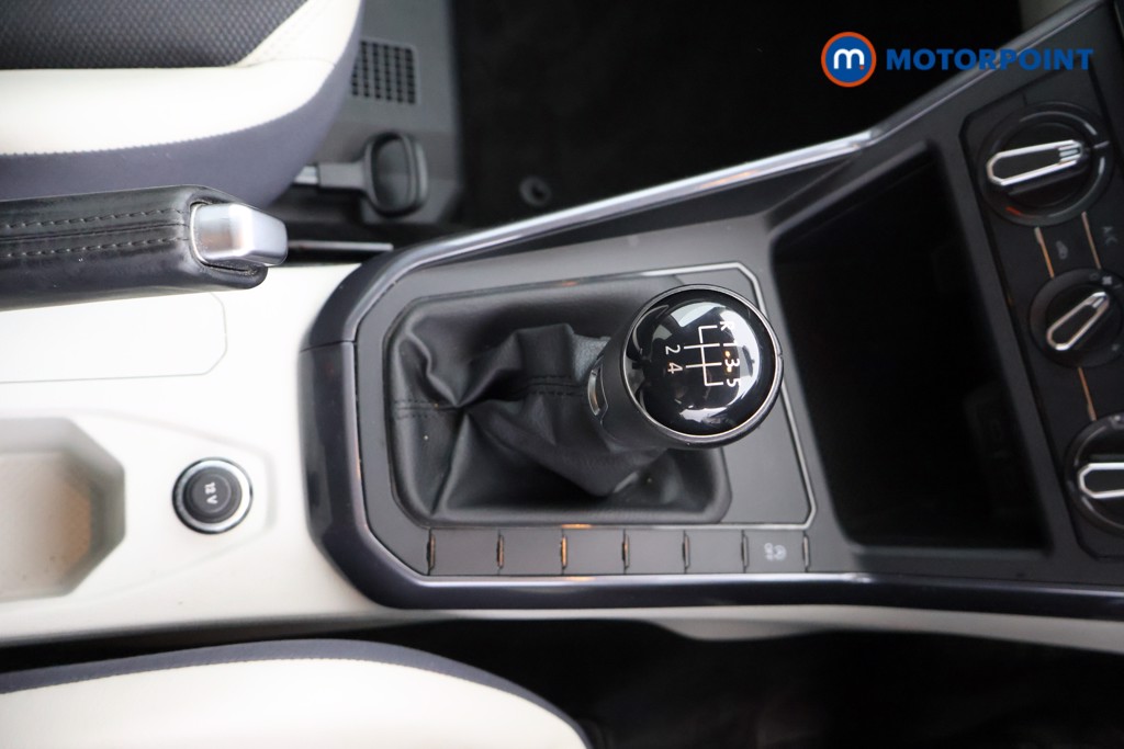 Volkswagen Polo Beats Manual Petrol Hatchback - Stock Number (1635288) - 8th supplementary image