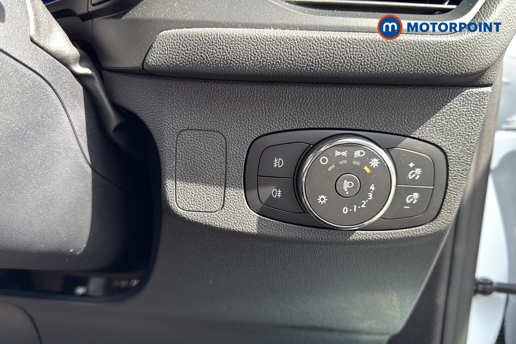 Ford Focus St-Line X Manual Petrol Hatchback - Stock Number (1636146) - 11th supplementary image